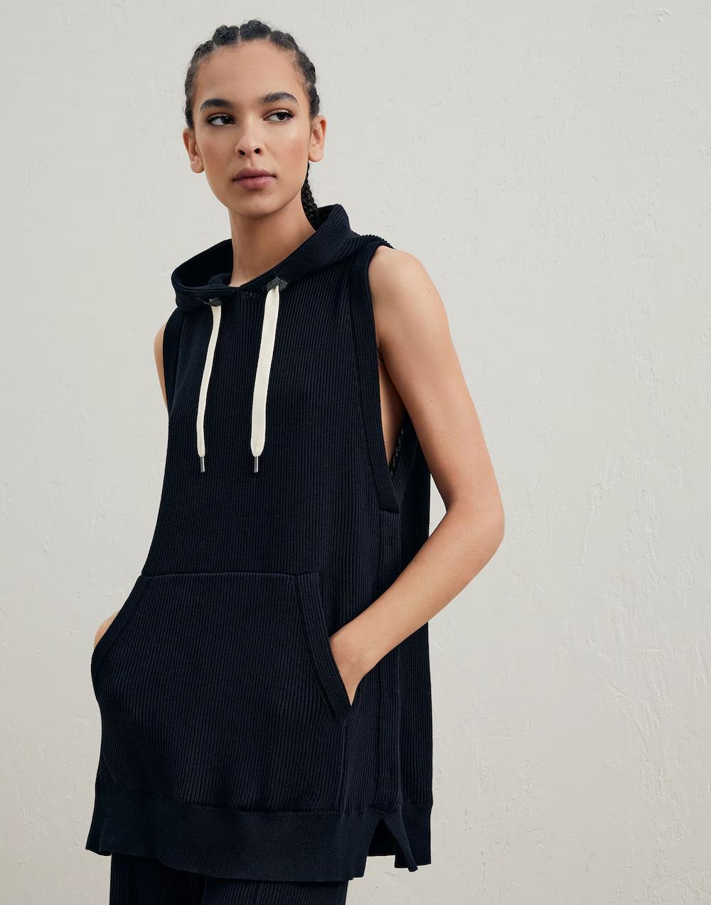 Black Cotton Sleeveles Sweater