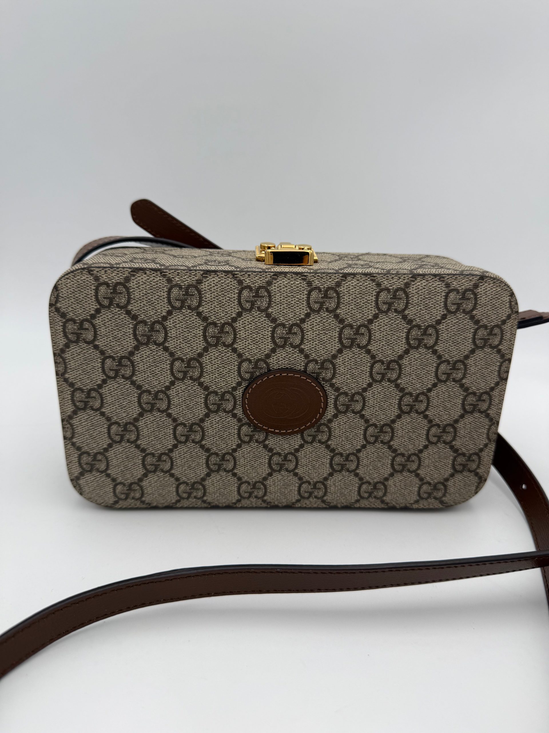 GUCCI TRUNK GG Supreme Trunk