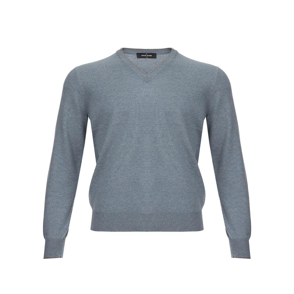 Elegant Cashmere Sweater in Chic Gray