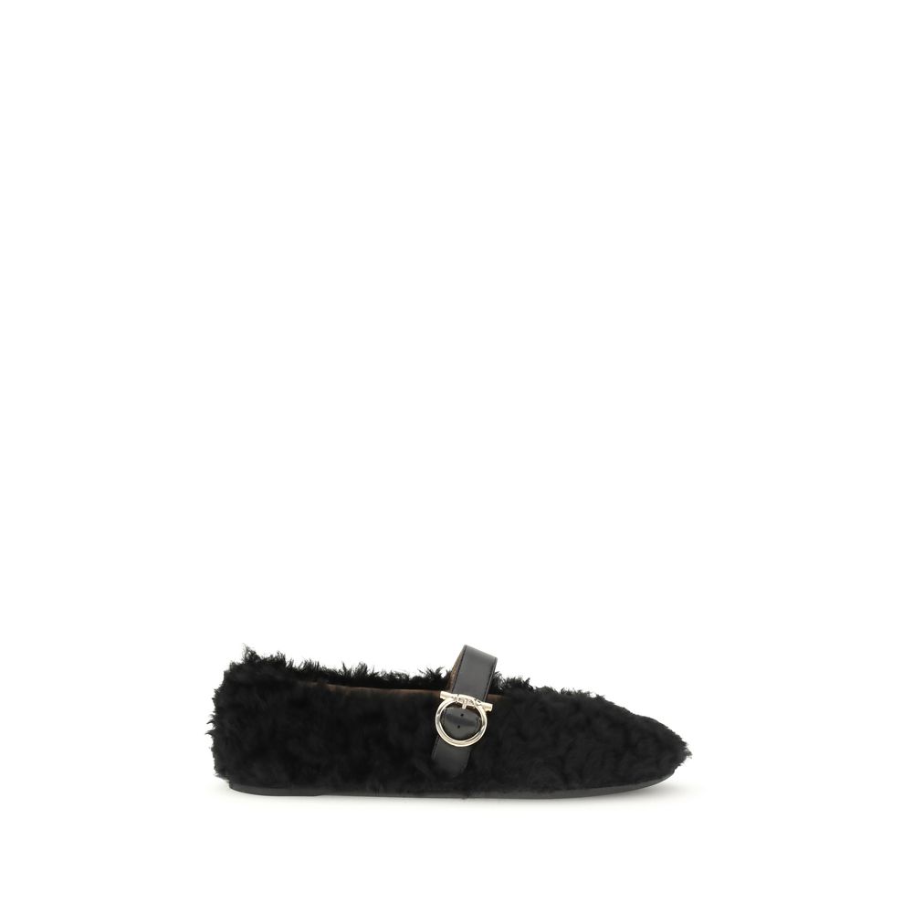 Gancini-embellished Ballerinas